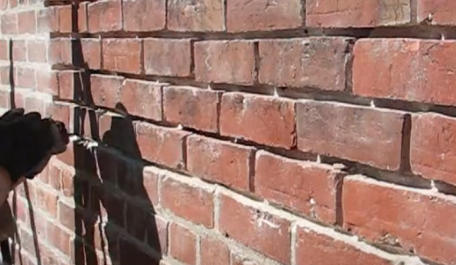 Masonry-Contractor-Tuck-pointing
